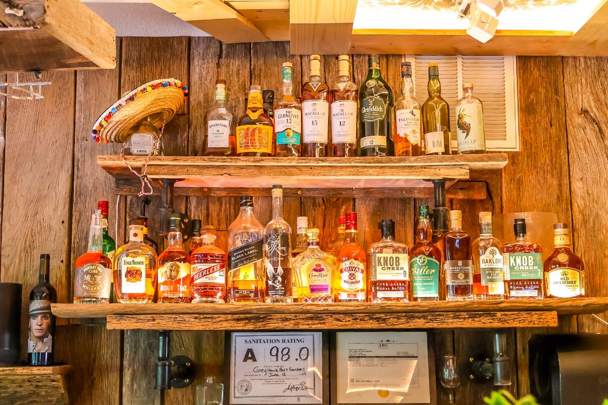 Bar-Liquor-Cocktails-Grey-Hawk-Lake-Lure-NC