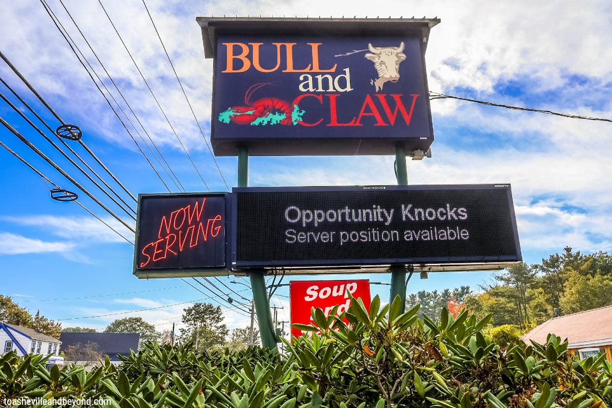 Bull-and-Claw-Seafood-Wells-Maine